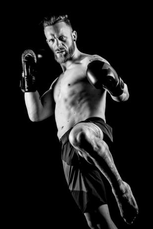 Strong back - Prevent back problems with kettlebell training -